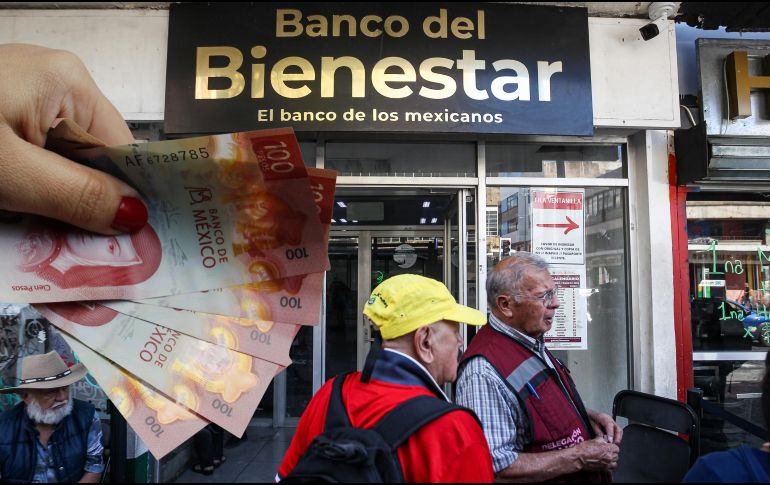 La Pensión Bienestar tiene como objetivo mejorar la protección social de la población adulta, dándole a cada persona el monto económico de manera directa y sin intermediarios. ESPECIAL / EL INFORMADOR y CANVA