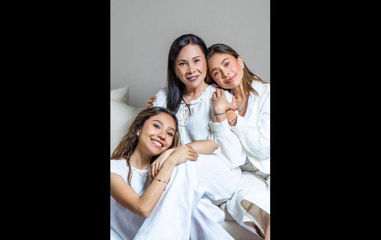 Kelly Pérez de la Vega con Karen y Andrea Jáuregui. GENTE BIEN JALISCO / T. Duppa