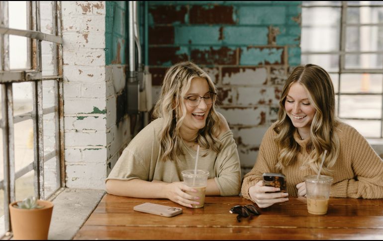 Cómo sostener amistades cuando la adultez nos dejó sin tiempo. UNSPLASH.COM