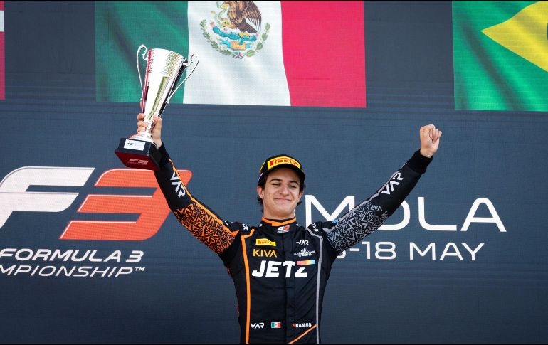 Para Ramos, escuchar el Himno Nacional en el Autódromo Enzo e Dino Ferrari fue un sueño hecho realidad. CORTESÍA.