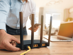 No requiere inversión, solo algo de estrategia. Unos pocos cambios pueden ofrecer una mejora significativa en la velocidad y la estabilidad de tu red inalámbrica. CANVA