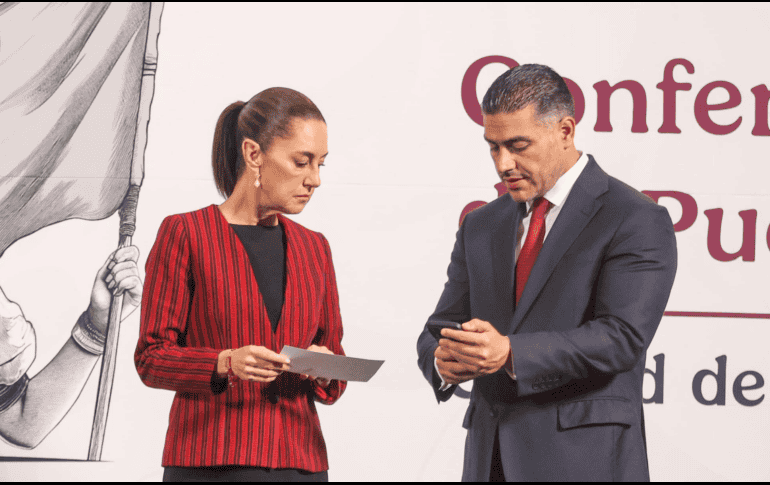 Harfuch y Sheinbaum se enteran en plena mañanera del asesinato de dos funcionarios del gobierno de la CDMX. SUN / A. SÁNCHEZ