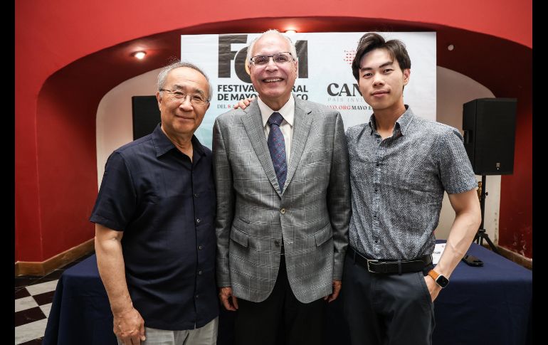 Toshiyuki Shimada, quien ha dirigido orquestas como la Sinfónica de Yale y la de Portland, regresa a Guadalajara con entusiasmo. EL INFORMADOR/ A. Navarro.