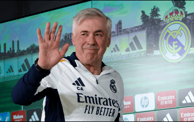 Carlo Ancelotti se va después de cuatro años mayormente exitosos en su segunda etapa con el Real Madrid, que ganó tanto la Champions League como la Liga española la temporada pasada. EFE / C. Moya