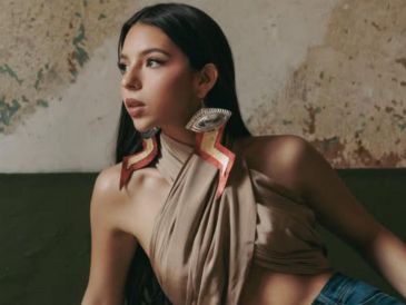 Ángela no entiende por qué mediáticamente, o en redes, el público suele contraponer a las mujeres. INSTAGRAM/ @angela_aguilar_.