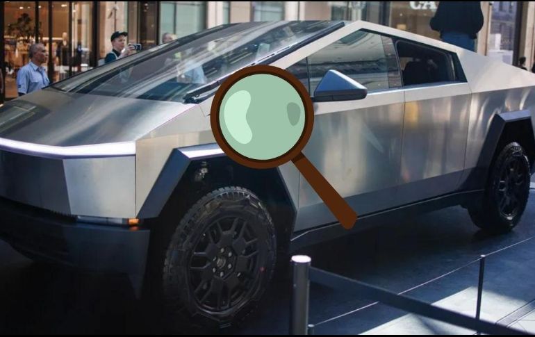 El habitáculo de la Cybertruck mantiene el enfoque minimalista característico de Tesla. EFE / ARCHIVO