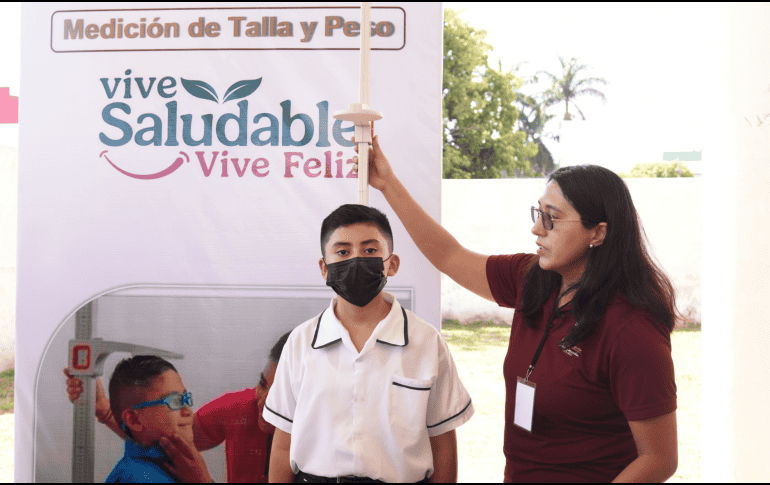 El secretario de Salud, informó que el consumo de azúcar excesivo genera obesidad y diabetes. ESPECIAL / SECRETARÍA DE EDUCACIÓN CAMPECHE