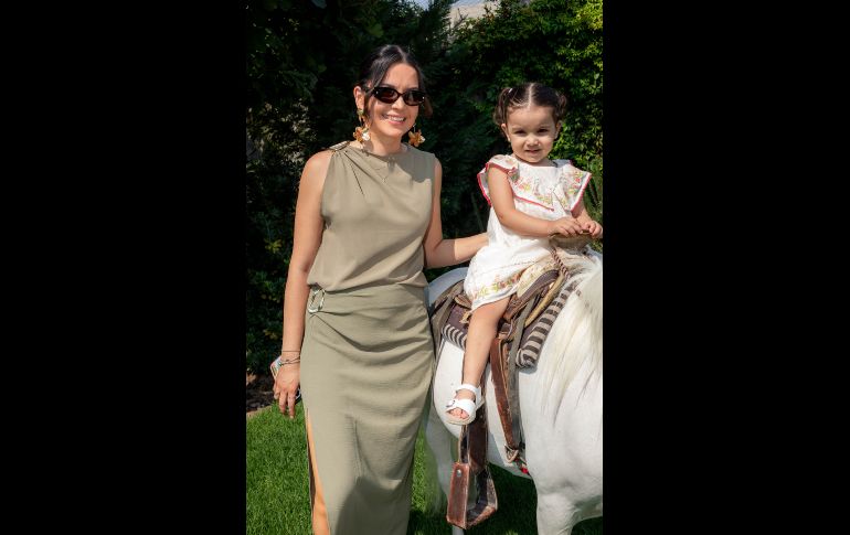 Pau Pérez Vargas y Ana Paula Amutio. GENTE BIEN JALISCO / A. Rodríguez