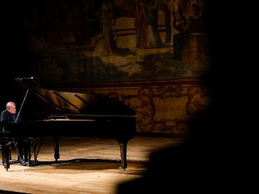 Louis Lortie no es un extraño en los grandes escenarios del mundo. Su carrera, que comenzó a los 13 años con la Orquesta Sinfónica de Montreal, lo ha llevado a tocar con las orquestas más importantes de los cinco continentes. EL INFORMADOR/ H. Figueroa.