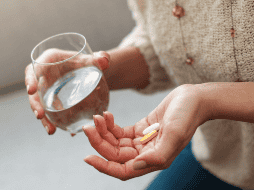 Tomar vitaminas todos los días puede ser beneficioso si existe una razón médica o nutricional para hacerlo. Sin embargo, consumirlas sin supervisión o en exceso puede representar riesgos para la salud. CANVA