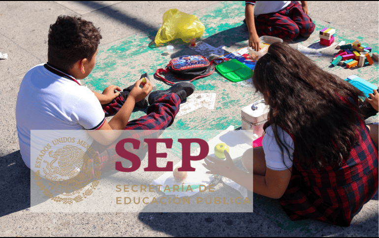 Si bien el formato presencial sigue siendo el medio más habitual para entregar las calificaciones, existen alternativas digitales para consultar o descargar el documento. EL INFORMADOR/ARCHIVO