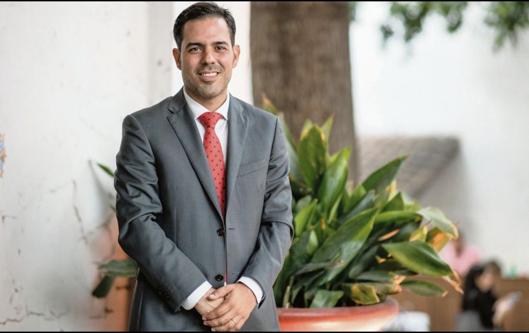 El presidente de la Asociación de Haciendas y Casonas de Jalisco, durante la conmemoración del 25 aniversario en Tlaquepaque. ESPECIAL