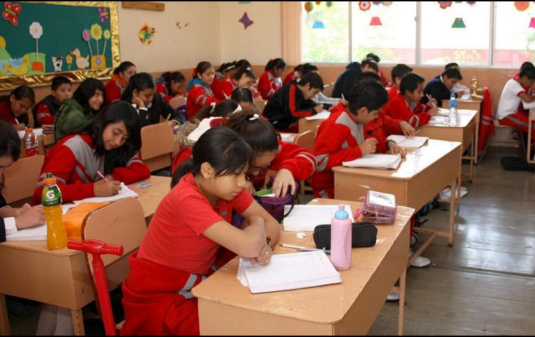 De acuerdo con el nuevo calendario de la SEP, los días que no habrá clases serán aquellos en los que se lleven a cabo el Consejo Técnico Escolar, los periodos vacacionales, y los días feriados. NTX / ARCHIVO