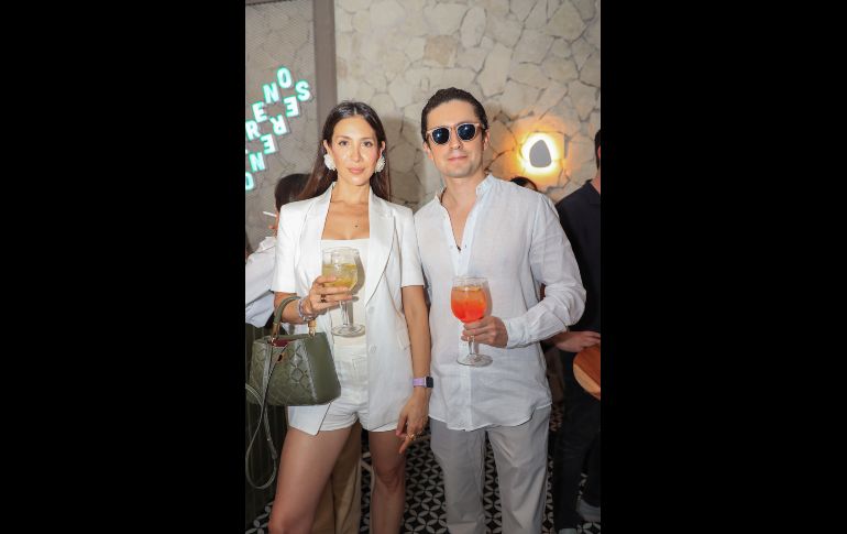 Montse Minakata y Arturo Méndez. GENTE BIEN JALISCO/ Christian Pérez