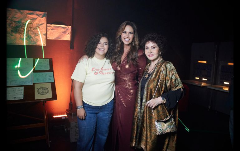 Lucero Mijares, Lucero y Lucero León. ESPECIAL/NETFLIX.