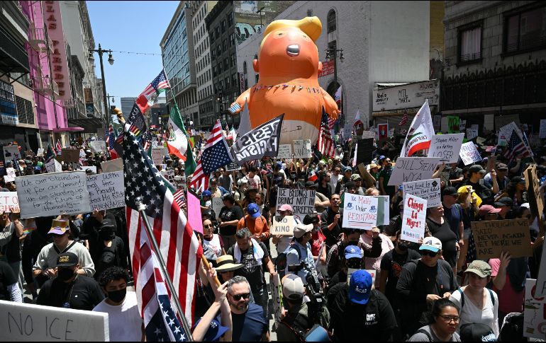 Millones de migrantes participaron en la marcha “No Kings” (Sin reyes), en contra de Trump y de las redadas masivas. AFP/R. Schemidt