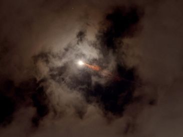 Irán e Israel han continuado intercambiando ataques este domingo, con numerosos bombardeos contra Teherá. EFE/A. Safadi