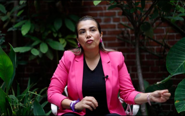 La activista, Diana Luz Vázquez, busca sancionar y prevenir el incumplimiento de pago de pensiones. EFE/ Sáshenka Gutiérrez