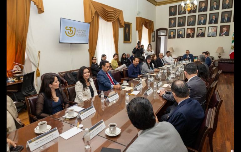 El acuerdo fue suscrito por el magistrado presidente del STJ, José Luis Álvarez Pulido y Salvador Cosío Gaona. CORTESÍA