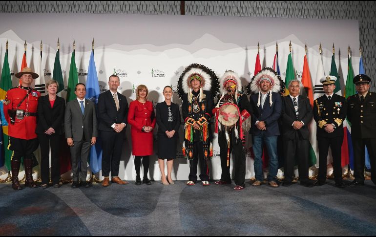 Sheinbaum arribó esta tarde a Calgary en un avión comercial, tras una escala en Vancouver, en el que representa su tercer viaje al extranjero,. CORTESÍA/X/@Claudiashein.