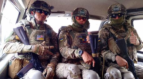 En Ucrania hay al menos 18 expolicías mexicanos fungiendo como mercenarios y 35 más esperan luz verde. SUN