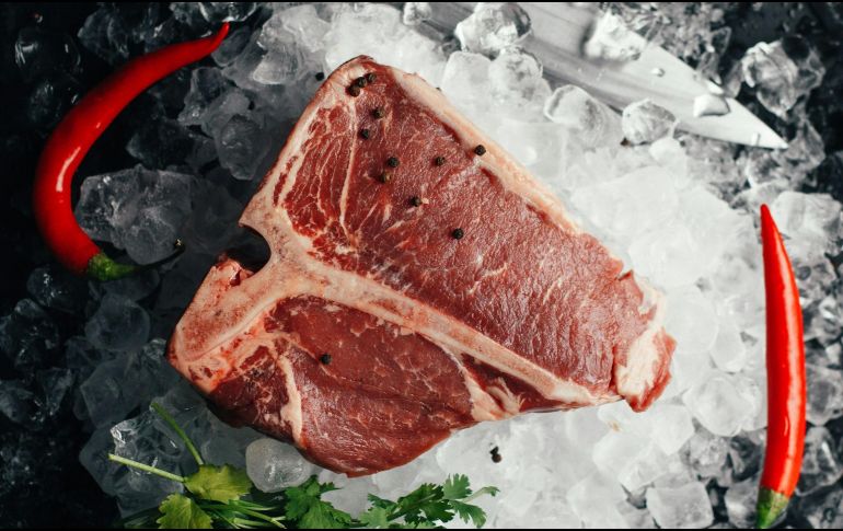 Esto contiene la carne roja. UNSPLASH / V. SHES