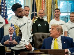 Jugadores de la Juventus visitaron la Casa Blanca y hablaron con Donald Trump. EFE / EPA / KEN CEDENO / POOL