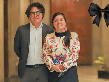 Ximena Guzmán se desempeñaba como secretaria particular de la jefa de Gobierno, mientras que José Muñoz era coordinador de asesores. ESPECIAL/X @ClaraBrugadaM