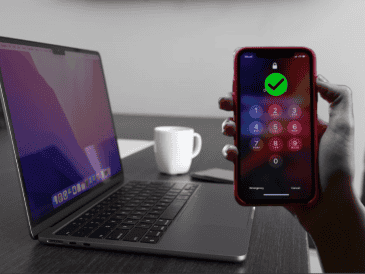 El riesgo de que alguien pueda acceder a las cuentas pueden ir desde el robo de información personal, como fotografías o suplantación de identidad, hasta el acceder a claves bancarias. ESPECIAL/ Unsplash.