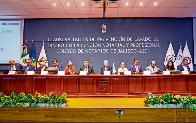 Notarios y colaboradores reciben una actualización profesional sobre reformas contra lavado de dinero. EL INFORMADOR/ A. Navarro