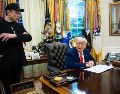 Donald Trump volvió a mencionar su sonado problema público con Elon Musk de hace unas semanas. EFE / ARCHIVO