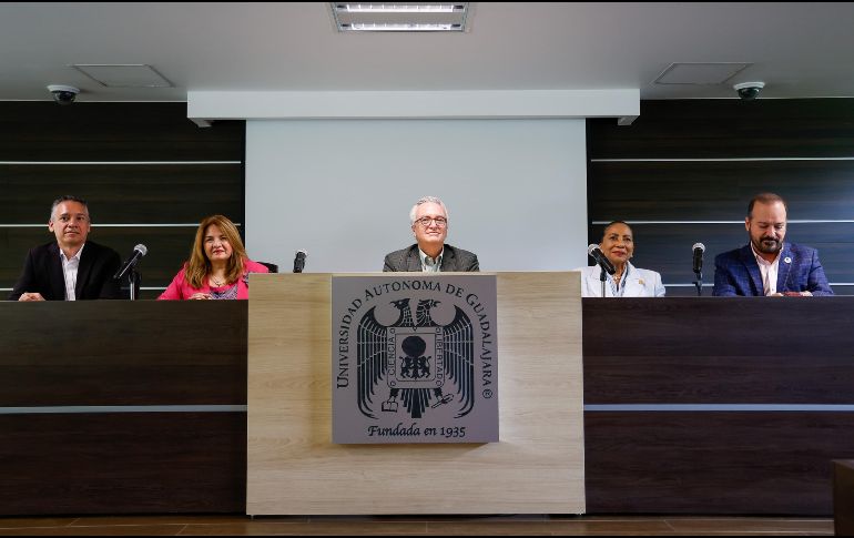 El vicerrector Académico y de Ciencias de la Salud de la UAG , Alfonso Petersen, destacó que para la Universidad es un gran orgullo y un gran honor recibir este foro. EL INFORMADOR/ H. Figueroa