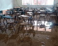 Parte del patio y algunas aulas se inundaron tras el desbordamiento de un arroyo cercano. NTX/ ARCHIVO