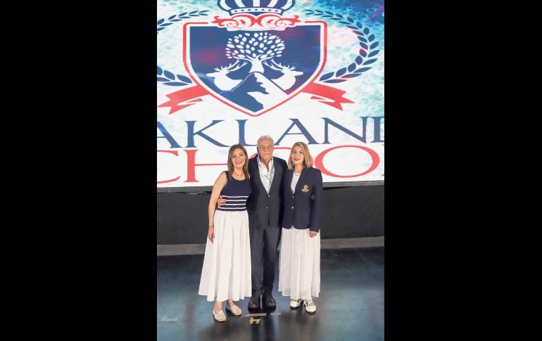 Alejandra y Enrique Alcocer con Lupita Rodríguez de Alcocer. GENTE BIEN JALISCO / C. Jimeno
