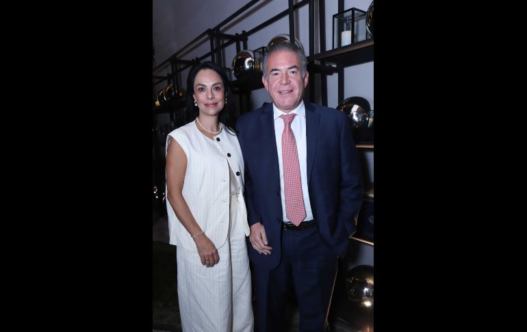 Julieta Flores Saiffe y Tony Calzada. GENTE BIEN JALISCO / C. Jimeno