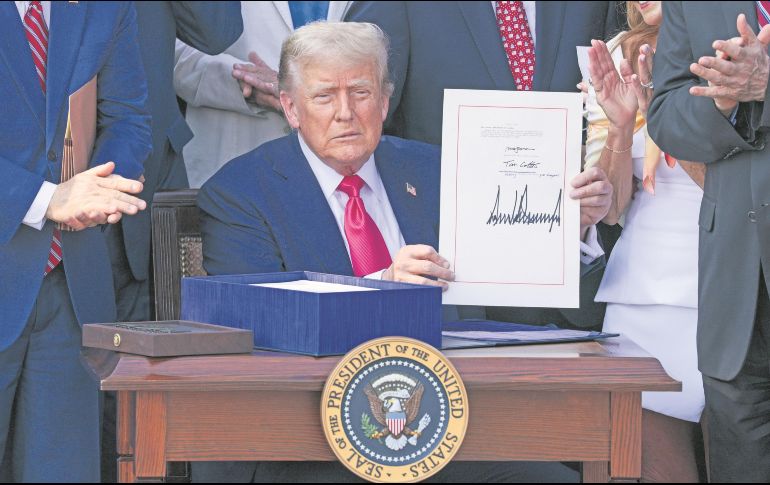 El mandatario asegura que con el proyecto fiscal se fortalecerá la economía de EU. EFE