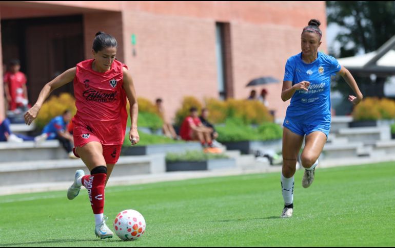 Chivas y Atlas Femenil se encuentran buscando meterse entre los equipos más competitivos de la campaña y con la obligación de pelear por su boleto para la Liguilla. IMAGO7.