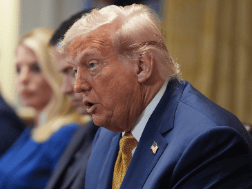 El patrón de aranceles se ha repetido tantas veces que Trump se ha ganado el apodo de TACO, un acrónimo que significa Trump Always Chickens Out: “Trump siempre se acobarda”. AP/E. Vucci