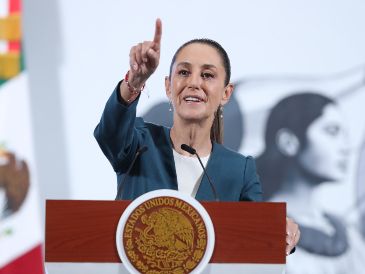 Sheinbaum reaccionó a la serie de agradecimientos que recibió de las autoridades estadounidenses por la ayuda brindada tras las inundaciones de Texas. EFE/M. Guzmán