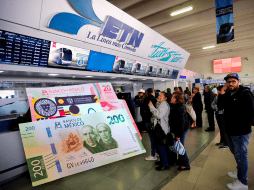 Los descuentos aplicarán a los estudiantes en un 50% y a los maestros será del 25% en caso de que viajes en el autotransporte federal de pasajeros o en el servicio ferroviario. EL INFORMADOR / ARCHIVO