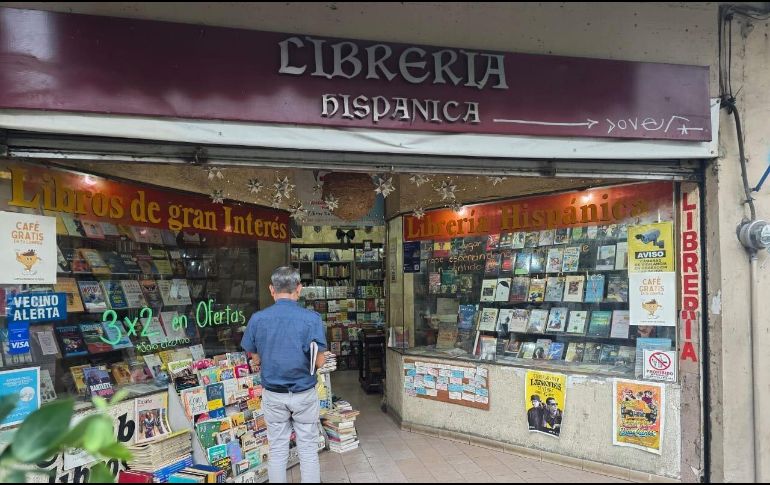 En el centro de Guadalajara hay librerías que aún resisten el paso de los años. ESPECIAL