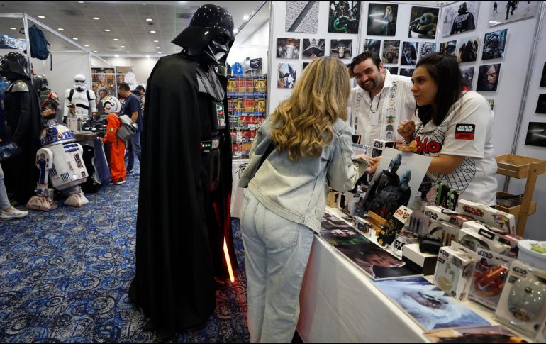 Stormtroopers, la princesa Leia y Darth Vader se dan cita este 19 y 20 de julio en la Ciudad de México como parte de la celebración de la Jedicon. EFE/ Sáshenka Gutiérrez