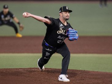 Este noche el pitcheo de Jalisco fue dominante. Zac Grotz ganó el juego después de seis entradas en las que sólo permitió tres hits y una carrera. CORTESÍA/Charros de Jalisco