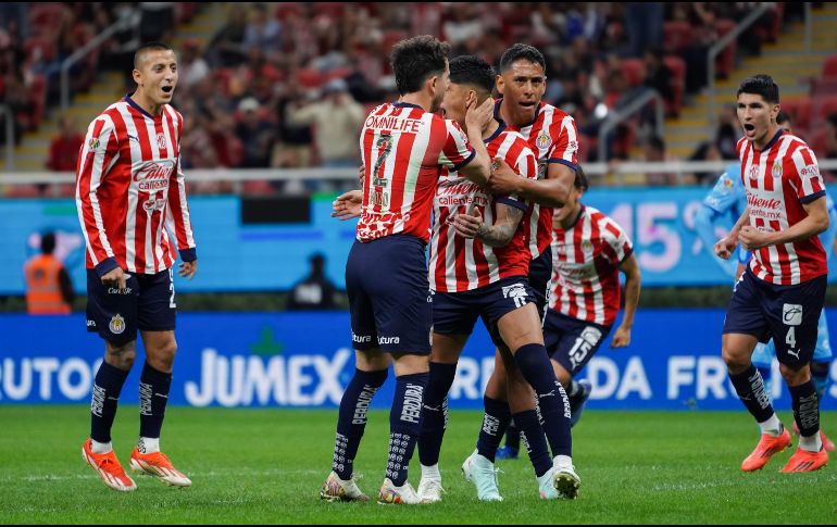 El partido entre rojiblancos y potosinos se disputará el sábado 26 de julio a las 17:07 horas en el Estadio AKRON que presentará cancha nueva. IMAGO7