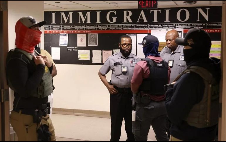 Se busca garantizar que asistan a las vistas en las cortes de inmigración o que cumplan con las posibles órdenes de expulsión. EFE / ARCHIVO