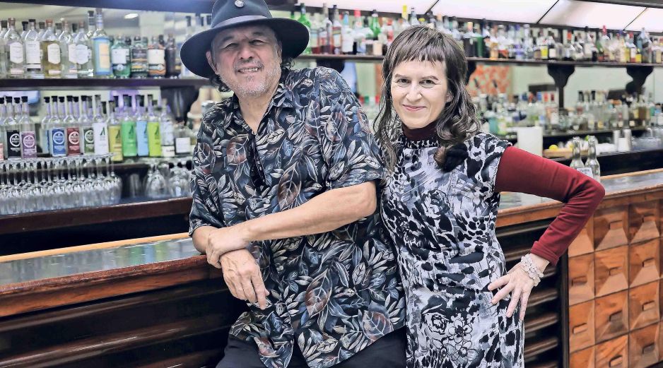 El escritor Guillermo Fadanelli y la creadora de videodanza Yolanda M. Guadarrama han creado un catálogo de 45 títulos. SUN/F. Rojas