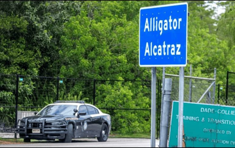 El cónsul de México en Orlando recibió en días pasados a Martín González, padre de los jóvenes Carlos y Alejandro, para dar seguimiento al caso.  EFE / ARCHIVO