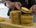 Gobierno federal busca integrar más tortillerías al acuerdo “máiz-tortilla”. AFP