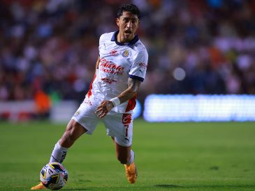 La Dirección de Ciencias del Deporte del Guadalajara informó que Govea presentó molestias en el muslo derecho. IMAGO7.