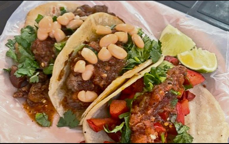 Disfruta de unos buenos tacos estilo Monterrey en Taco Regio. ESPECIAL